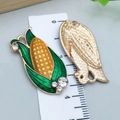 Pendentif maïs en émail jaune et vert avec cristaux pour la création de bijoux DIY - Maïs de Thanksgiving en Émail Jaune avec Strass (25085) / 37x15.5x4mm