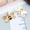 Gelbe Emaille Biene Anhänger aus goldener Legierung für DIY-Schmuckherstellung - Gelbe Emaille Hohlflügel Biene 11*17mm (25146)