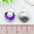 Silver scallop shell pendant with purple interior and pearl detail, 1.5cm width - Pearl Shell (15385) / 1 Piece (12x15mm) / Purple