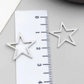Due ciondoli a forma di stella vuota in acciaio inossidabile da 2,5 cm per DIY - Stella (T1891)