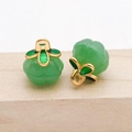 Ciondoli cachi in vetro verde mela con cappucci dorati per creazione gioielli fai-da-te - Piccolo (11x10mm) / Verde brillante