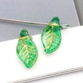 Pendentif feuille de verre vert translucide avec veines dorées et anneau argenté - Feuille / Vert Transparent Tracé Or
