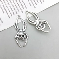 Detailansicht der Vintage-Silber-Spinne-Totenkopf-Anhänger für DIY-Schmuck - 16*40mm / Skelettspinne Stil (7144)