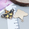 Emaillen vlinder hanger met maan en ster patronen voor doe-het-zelf sieraden maken - Geel Emaille Ruit Maan Vlinderstijl (24989)