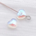 Perles de cœur en verre irisé avec accents rouges sur épingles pour projets DIY - 1 Pièce (6mm) / Blanc Transparent Couleur AB