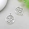 Antiek zilveren legering Om yoga hanger met hol rond frame voor doe-het-zelf sieraden - Yoga-symbool Rond Opengewerkt (8757)