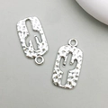 Set di due ciondoli in argento martellato con motivi cactus cavi per gioielli fai-da-te - Stile Cactus Argento Antico (14028)