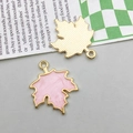 Ahornblatt-Anhänger in Hellrosa mit Goldrand für DIY-Schmuckherstellung - Rosa