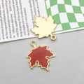 Ahornblatt-Anhänger in Rot mit Goldrand, Vorder- und Rückseite für DIY-Schmuckherstellung - Orangebraun