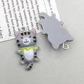 Grazioso ciondolo gattino in resina grigia con strisce nere per la creazione di gioielli - Grigio