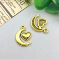 Colgantes de luna y corazón dorados de aleación para creación de joyas DIY - Luna De Corazón De Oro Envejecido