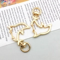 Delfinförmiger Karabinerverschluss aus KC-Goldlegierung mit Drehring für DIY-Schmuckzubehör - Delfin-Stil (12822) / 1 Stück (28x41mm) / KC-Gold