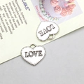 Set mit zwei antiken Herzanhängern aus Silber mit LOVE-Gravur und Perlenrand - Herz Love Stil 13x12mm (16474)