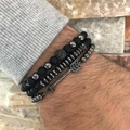 Juego de tres pulseras punk para hombre con cuentas negras mates y dijes de flecha - Juego de 3 Piezas Cuentas Negras Mate Circonia Cobre Flecha Tejida (ZJ2089H)