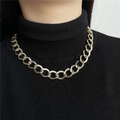 Collier à grosse chaîne dorée avec maillons texturés et style industriel vintage - Style Maillon Géométrique Chaîne Épaisse Occidentale (ZJ9788)