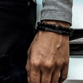 Perlenarmband-Set für Herren in Mattschwarz mit Kronenanhänger und Lavasteinen - Krone Bar Anhänger Cool Black Lagen-Stil (ZJ2747)