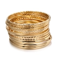 12-delige Boheemse stapelbare gouden armbandenset met diverse getextureerde afwerkingen - Gouden Multi-Textuur Gestaapelde Stijl (ZJ3716)
