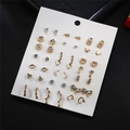 Set di 30 paia di orecchini dorati con cuori, stelle e perle su scheda di supporto - Forma Chiave Elefante Oro (AI0026)