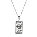 Détail macro du pendentif carte de tarot The World en acier inoxydable argenté - Style Le Monde Argent (ZJ5376)