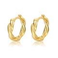 Dettaglio di orecchini a cerchio ritorti placcati in oro con riflesso lucido su bianco - Stile Cerchio con Texture a Corda Intrecciata (ZJ7006)