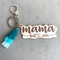 Detalle de llavero de madera grabado con borla degradada azul para el día de la madre - Borla Azul Cerceta Degradada (1)