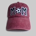 Casquette baseball vintage bordeaux en coton avec broderie Soccer Mom sur fond gris - Réglable / Bordeaux