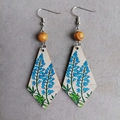 Bohemian wood drop earrings with floral sunflower pattern and natural wooden beads - Blue Lupine Style (3)