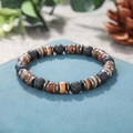 Etnische kralenarmband met zwarte lavasteen, bruine houten kralen en metalen tussenstukjes - ZJ11744-Lavasteen Houten Kraal en Hematiet Armband