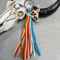Boho sleutelhanger met stierkop, luipaardprint en lange veelkleurige kwastjes - Luipaardprint Stierenkop (4)