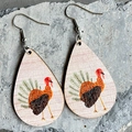 Pendientes bohemios de madera en forma de lágrima con motivos de pavo para Acción de Gracias - Pavo Colorido