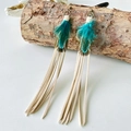 Bohemian long tassel earrings with peacock green feathers and vintage bronze hooks - Off White