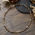 Detail of bohemian wood and coconut shell necklace with silver lobster clasp and adjuster - 深浅交替棕色款式(ZJ13276)