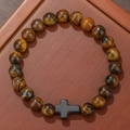 Natuurlijke tijgeroog kralenarmband voor heren met een matzwarte kruisbedel - Tijgeroog Stijl (ZJ14078)