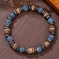 Elastische herenarmband met hematiet kralen en houtaccenten op houten achtergrond - Donkerblauw Gebarsten Vintage (ZJ14678)