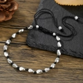 Handgefertigte schwarze Kordelkette mit unregelmäßigen Metallperlen und verstellbarem Verschluss - Schwarzes Geflochtenes Seil Silberperlen Armband (ZJ14808)