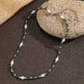 Französische Halskette mit grünen Kristallen, Perlen und Vintage-Perlen auf Leder - Gemischte Farben Vintage Perlenkette (ZJ14959)