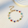 Bracelet coeur en zircon arc-en-ciel doré avec chaîne réglable et fermoir mousqueton - Bracelet Cœur (K-1418) / Bracelet Coeur Doré