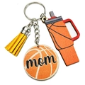 Portachiavi mamma con ciondoli da basket, nappa gialla e anello in acciaio inox - Stile Basket