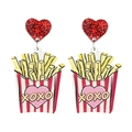 Σκουλαρίκια με καρδιά γκλίτερ και ακρυλικές τηγανητές πατάτες με σχέδιο XOXO - Κόκκινο Λευκό Ριγέ Κουτί Πατάτας (4)