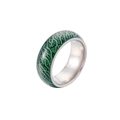 Nahaufnahme des leuchtenden grünen Rings mit Wellentextur und schimmerndem Glitzerpulver - US 6 / Silber + Grün