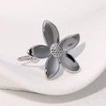Minimalistischer Blumenring in Silber mit fünf Blütenblättern und 18k Plattierung - Silber