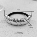 Eleganter silberner Edelstahl-Haargummi mit polierter 1,5-cm-Metallmanschette für Damen - R-283 Stil / Stahlfarben
