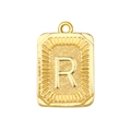 Detailansicht eines quadratischen goldenen Buchstaben-Anhängers mit R und graviertem Rand - Buchstabe R Stil (A0438-R)