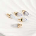 Macro de cinq pendentifs hexagonaux en cristal avec calottes dorées et pierres blanches - 7# Opale