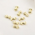 Macro di ciondoli fai-da-te a forma di osso placcati in oro 14k con finitura lucida - Lettera I (9#I) / 1 Pezzo / Oro