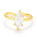 Elegante anello dorato con zircone taglio marquise e castone a sei griffe su bianco - Aperto Regolabile / Oro