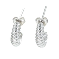 Orecchini a cerchio J stile croissant in argento con trama intrecciata e chiusura farfalla - Argento