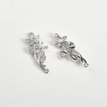 Dettaglio del connettore a fiore argento con zirconi per creazione gioielli DIY - 6# Connettore Fiore a Cinque Foglie Tonalità Argento