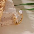 Anello regolabile in stile marino placcato oro 18K con stella marina e perla bianca - Stile Stella Marina Perla Rotante / Stella Marina Oro Perla