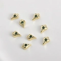 Détail de 8 pendentifs en forme de cœur plaqués or 14 carats avec zircons verts - Base Plaquée Or 14K-Zircone Verte-Pendentif Uniquement (Sans Chaîne) (5#)
